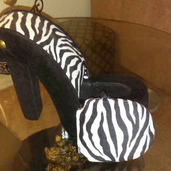 GLAM BAM JEWELRY STAND - Picture 3 of 4